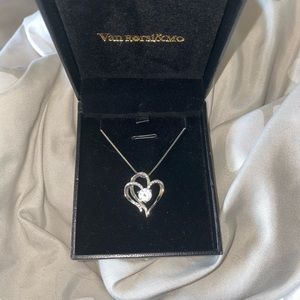 Van Rorsi&mo heart necklace
